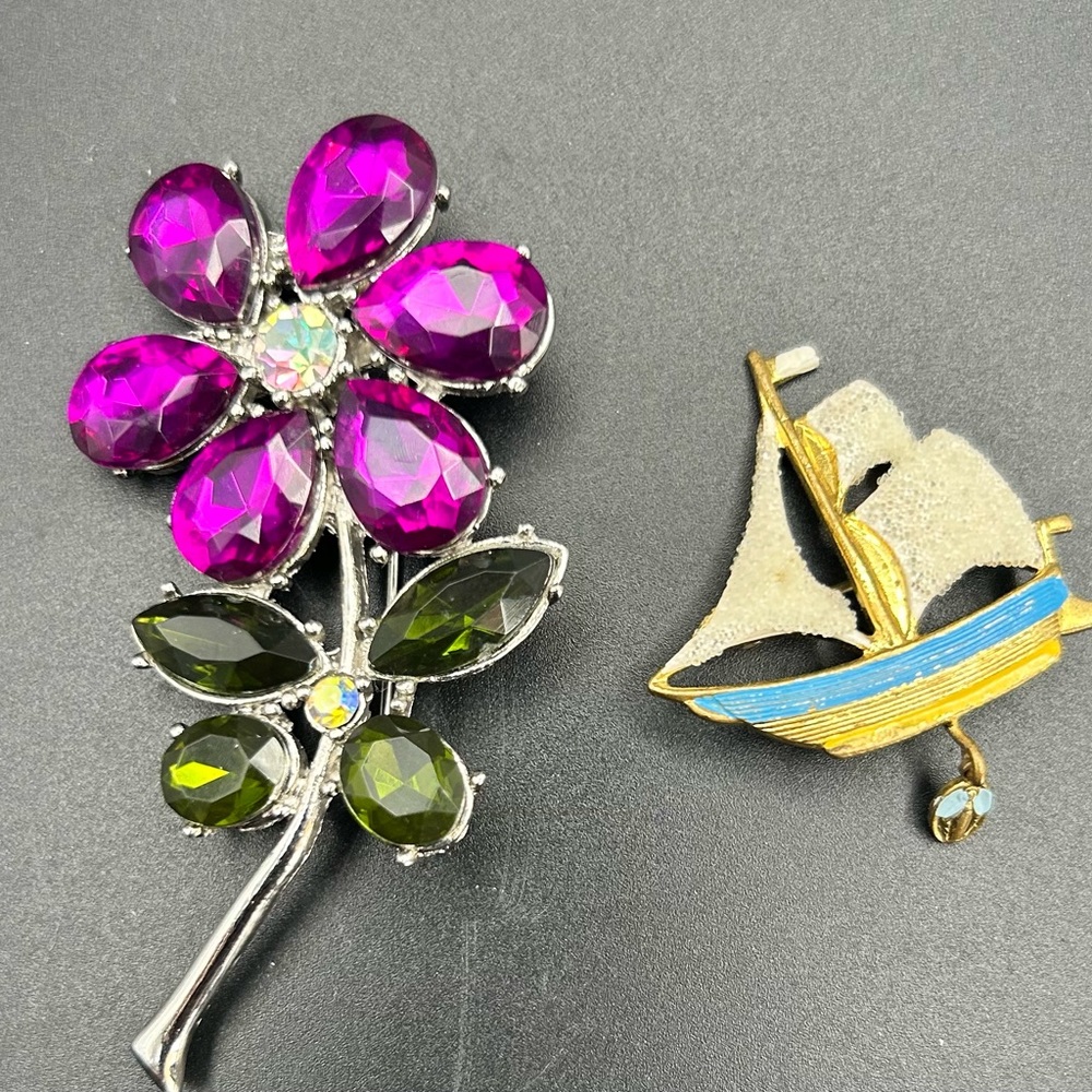 Bundle of 16 Vintage brooches - Picture 7 of 7